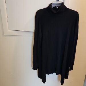 Apt. 9 Classic Black Knitwear Tunic Length Sharkbite Hem Sweater.light Fine Gaug